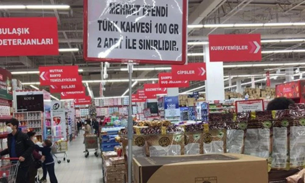 Τουρκία: "Πάρτι" κάνει η ακρίβεια στη χώρα- Ο λαός άρχισε να τρώει μισή μερίδα σύμφωνα με τα τουρκικά ΜΜΕ (Βίντεο)
